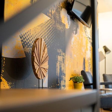 Ardenne Bnb Gite Urbain Avec Terrasse Marche-en-Famenne Buitenkant foto
