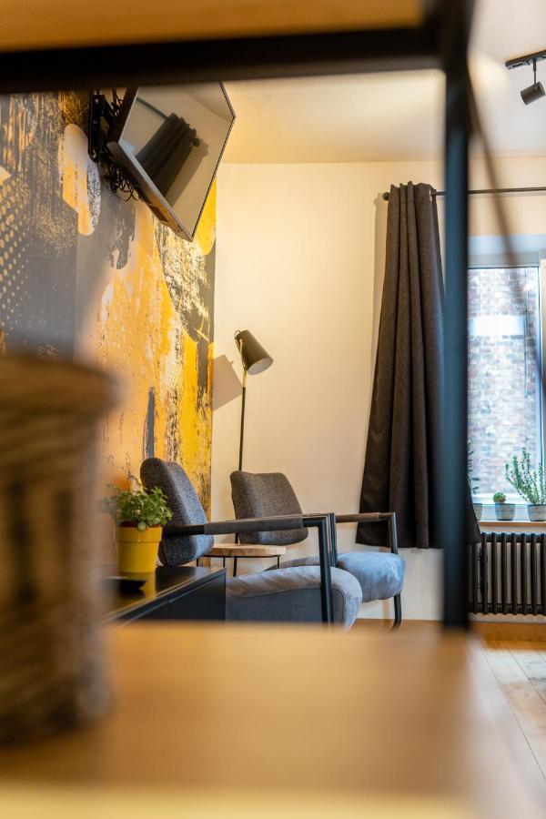 Ardenne Bnb Gite Urbain Avec Terrasse Marche-en-Famenne Buitenkant foto